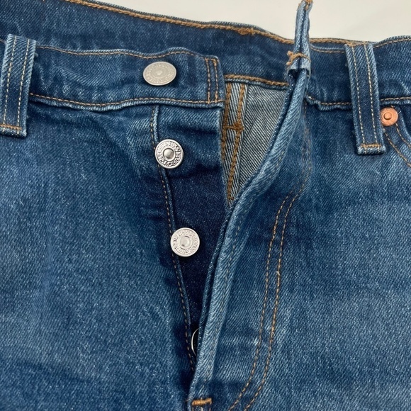 Levis' 501 Button-Fly Cut-Off Jean Shorts Size 28 Women’s - Picture 7 of 12